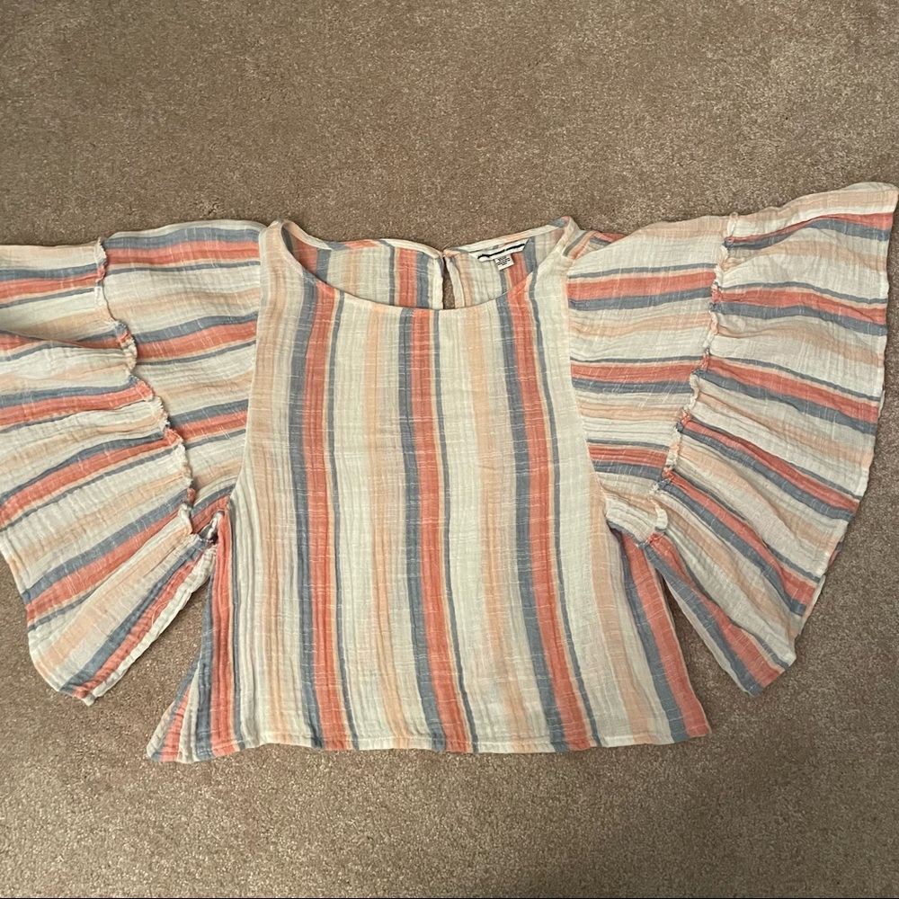 American Eagle- Woman’s Flowy Big Sleeve Blouse- SIZE XS